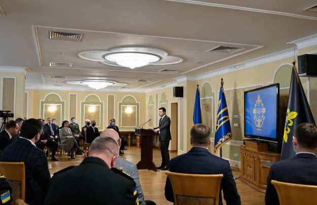 Зовнішня розвідка відіграє важливу роль у протидії загрозам – Президент України