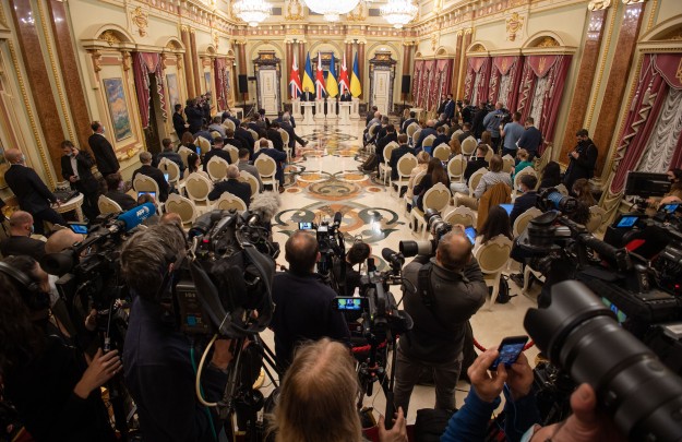 Україна вдячна Великій Британії за дієві заходи щодо стримування РФ – Президент 