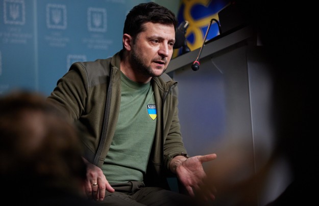 Володимир Зеленський: Якщо світ не допоможе Україні зупинити Росію зараз, то вона піде «до Берлінської стіни» 