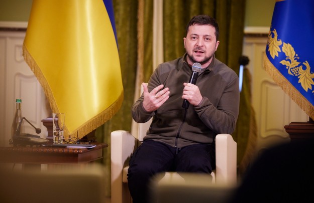 Росія вже відходить від ультиматумів, але для повноцінних перемовин потрібна участь західних партнерів – Володимир Зеленський