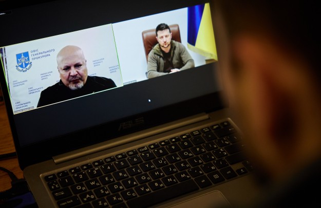 Президент України провів зустріч із прокурором Міжнародного кримінального суду