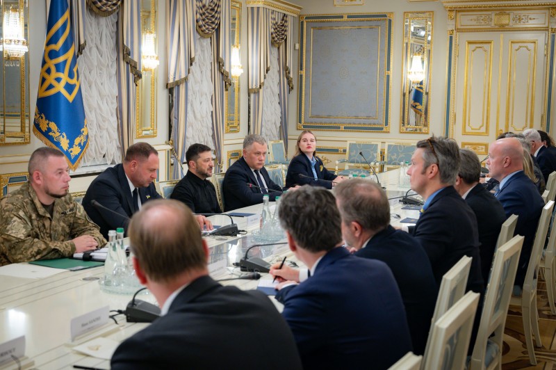 Посилення ППО та розширення програми PURL – Президент зустрівся з представниками країн при НАТО  Посилення ППО та розширення програми PURL – Президент зустрівся з представниками країн при НАТО