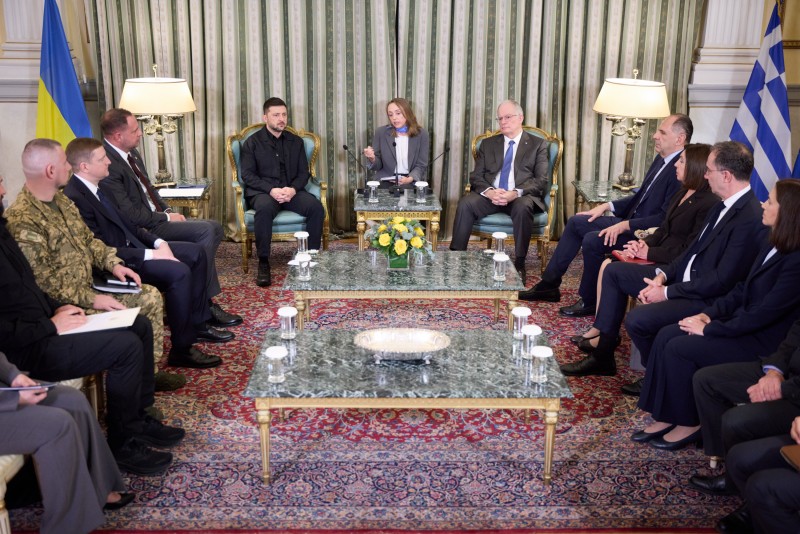Президенти України та Греції обговорили реалізацію домовленостей щодо української енергетичної безпеки Президенти України та Греції обговорили реалізацію домовленостей щодо української енергетичної безпеки