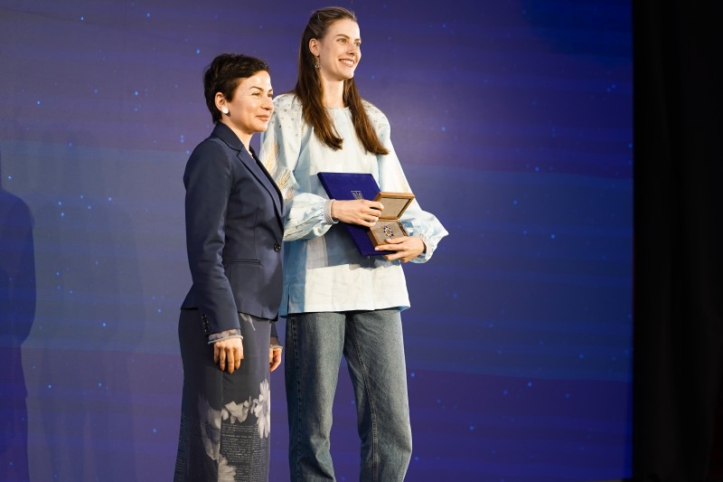 Українські спортсмени отримали нагороди Президента України Українські спортсмени отримали нагороди Президента України