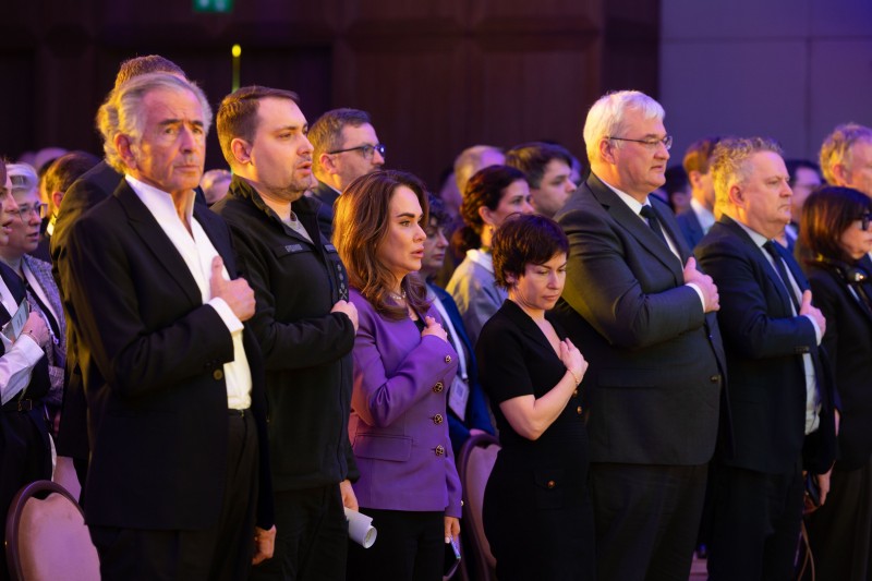 Кирило Буданов: Перемовини йдуть непросто, але ми рухаємося вперед і підходимо до моменту, коли всім сторонам буде потрібно ухвалювати остаточні рішення – продовжувати цю війну або переходити в мир Кирило Буданов: Перемовини йдуть непросто, але ми рухаємося вперед і підходимо до моменту, коли всім сторонам буде потрібно ухвалювати остаточні рішення – продовжувати цю війну або переходити в мир