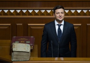 Під час урочистого засідання Верховної Ради новообраний Президент України Володимир Зеленський склав присягу як Глава держави, 20 травня 2019 року