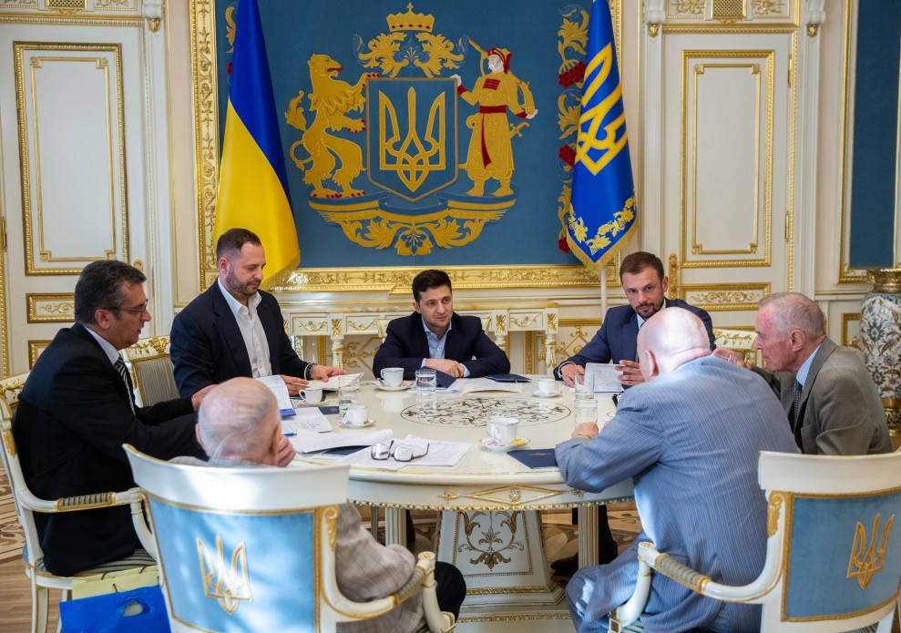 Президент обговорив з представниками НАН перспективи розвитку науки в Україні