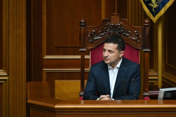 Володимир Зеленський – до депутатів під час розгляду питання про зняття недоторканності: Просто зробіть те, що ви обіцяли людям довгий час
