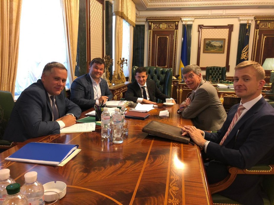 Володимир Зеленський під час зустрічі з Вільямом Тейлором подякував США за постійну підтримку України