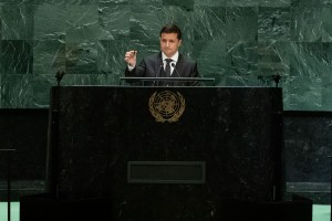Президент України Володимир Зеленський під час свого виступу на загальних дебатах 74-ї сесії Генеральної Асамблеї ООН закликав світових лідерів разом працювати для того, щоб воєн у світі ставало менше, 25 вересня 2019 року