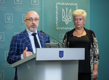 Consultations of TCG participants will continue through various means of communication by the end of the year - representative of Ukraine Oleksiy Reznikov
