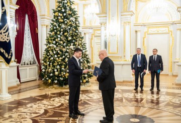 Volodymyr Zelenskyy received credentials from the ambassadors of Greece and Canada