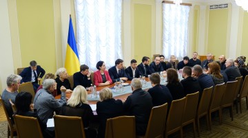 Volodymyr Zelenskyy met with relatives of Ukrainians killed in plane crash near Tehran