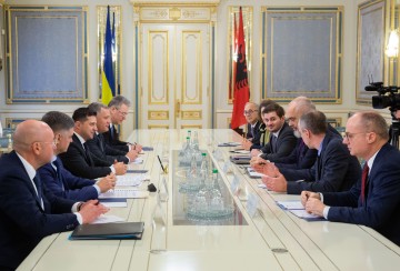 Volodymyr Zelenskyy discussed the extension of the SMM mandate in Donbas with the OSCE Chairperson-in-Office