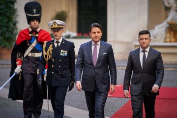 President of Ukraine started a meeting with the Prime Minister of Italy in Rome