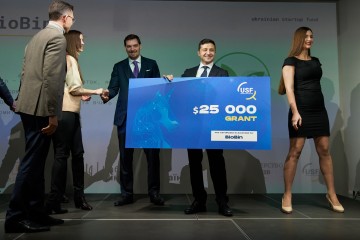Участь Президента у нагородженні переможців конкурсу на отримання грантів Українського фонду стартапів