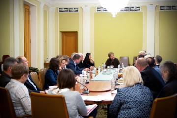 The situation with receiving humanitarian aid from charitable organizations was discussed in the Office of the President