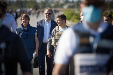 The bridge over Siversky Donets has a purely humanitarian mission, but we show to the other side how you can live in your country by it - Volodymyr Zelenskyy