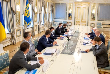 We always support projects that offer employment opportunities, improve image of Ukraine – President at meeting with investors