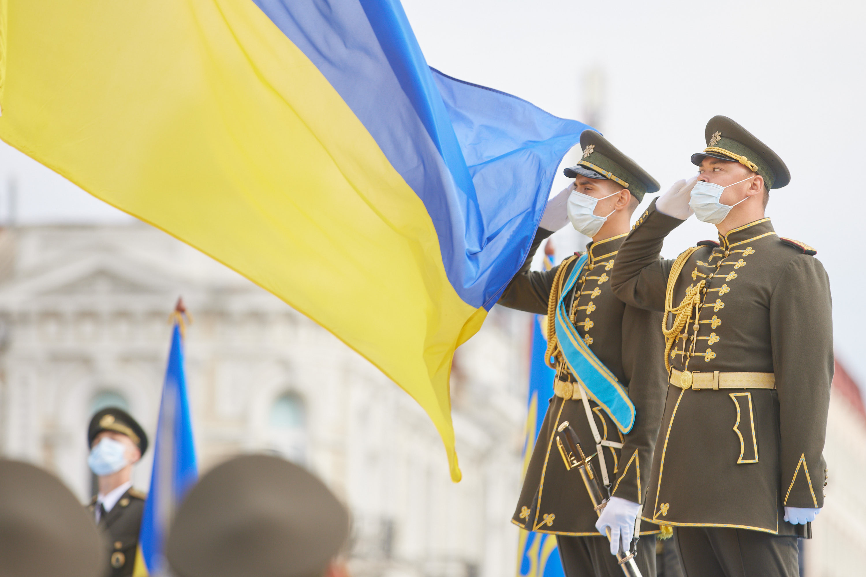 President at Independence Day celebrations Let the days of truce