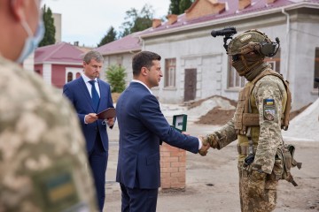 President paid a visit to the Third Regiment of the Special Forces named after Prince Sviatoslav the Brave and talked to the military