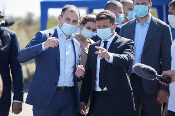 President inspected the reconstruction of the bridge across the Khadzhibey Estuary - The problem of traffic jam at the entrance to Odesa will be solved