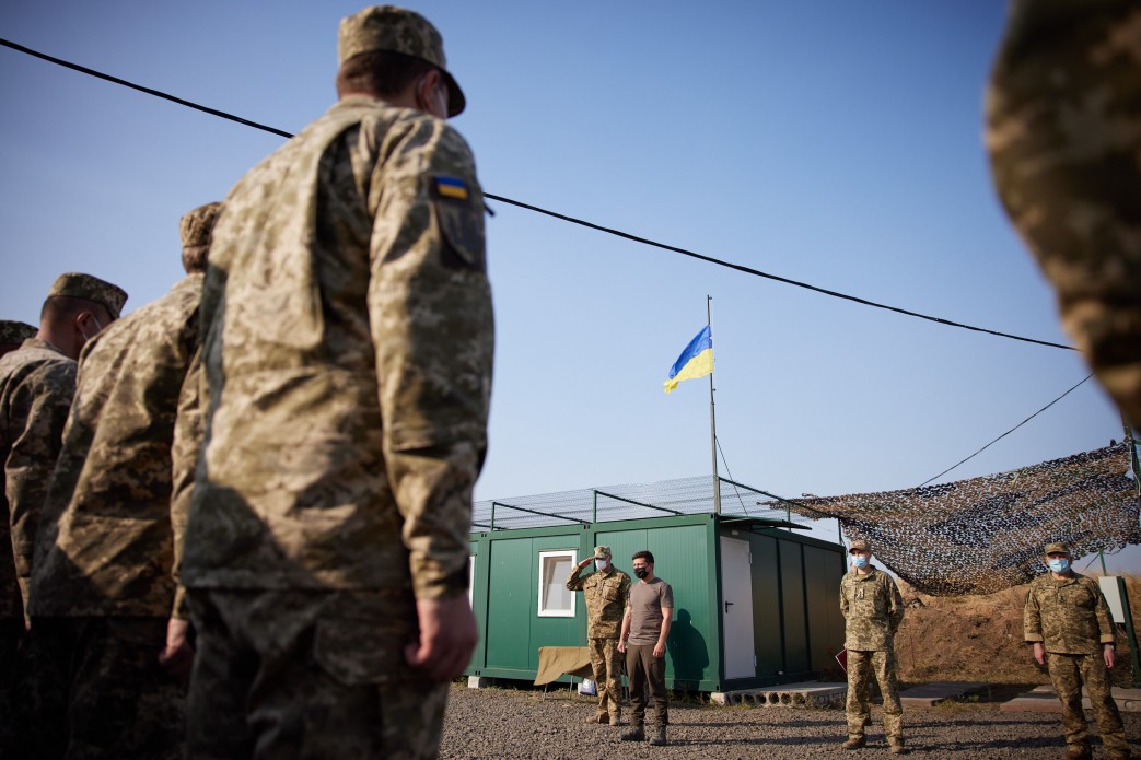 Ви всі для нас герої – Президент відвідав базовий табір Головного управління розвідки
