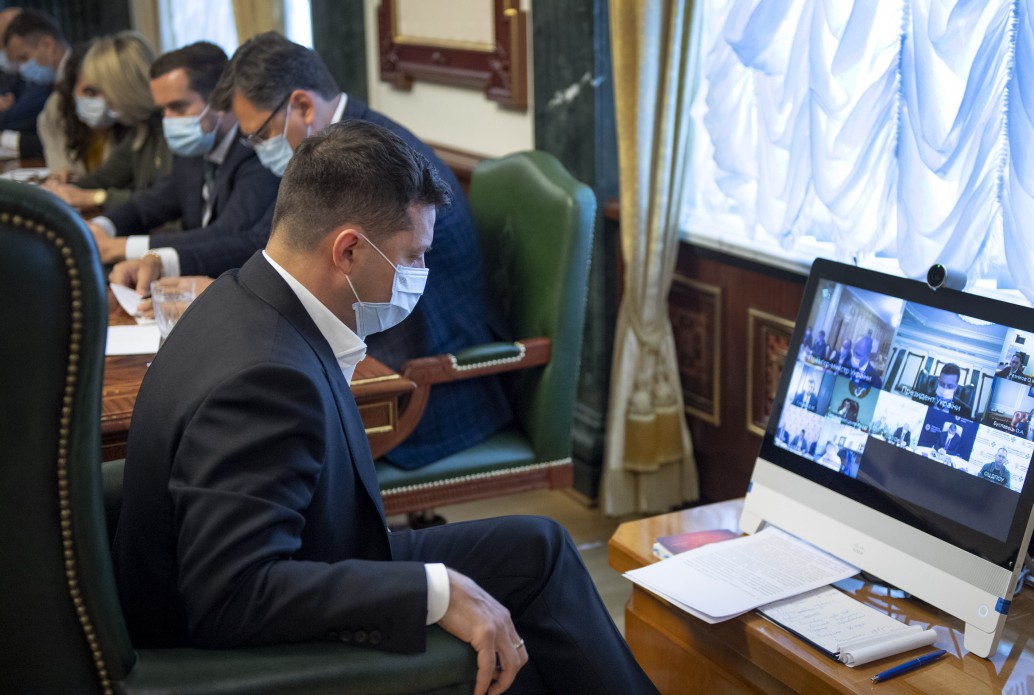 More than UAH 670 million has already been received by medical institutions to pay doctors a higher salary for September - a conference call chaired by the President