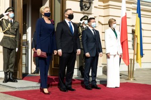 Офіційна церемонія зустрічі Президента України Володимира Зеленського та Президента Республіки Польща Анджея Дуди, який перебуває в Україні з офіційним візитом, 12 жовтня 2020 року