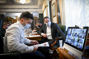 Speeding up vaccination and support for people and business in 