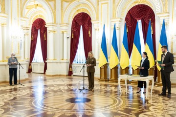 За ініціативою Олени Зеленської в Маріїнському палаці запрацювали україномовний та англомовний аудіогіди