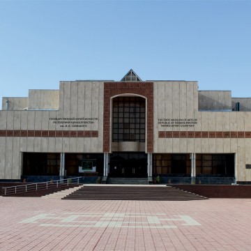 З ініціативи Олени Зеленської україномовний аудіогід запрацював у Державному музеї мистецтв імені Ігоря Савицького в Узбекистані