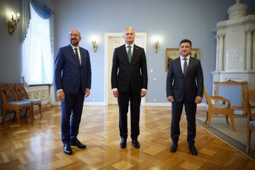 President held trilateral talks with the President of Lithuania and the President of the European Council in Vilnius