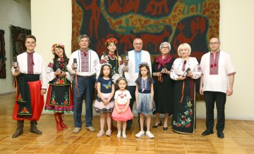 Перший україномовний аудіогід у музеї в Киргизстані: триває проект культурної дипломатії з ініціативи Олени Зеленської