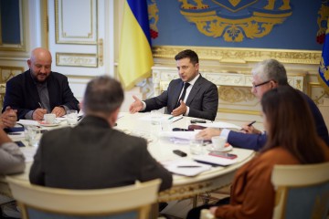 Volodymyr Zelenskyy: I do not expect Angela Merkel to come to Kyiv with gifts, but these can be guarantees for Ukraine