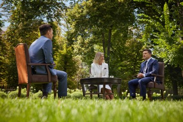 Volodymyr Zelenskyy believes that managers should work in the government, not politicians