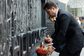 In Washington, the President and the First Lady honored the memory of the victims of the Holodomor of 1932-1933 in Ukraine