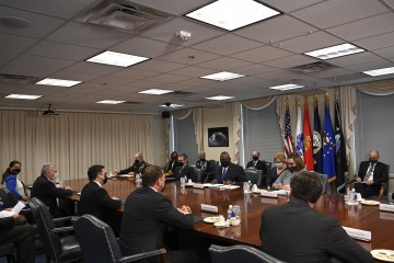 President met with the US Secretary of Defense in Washington