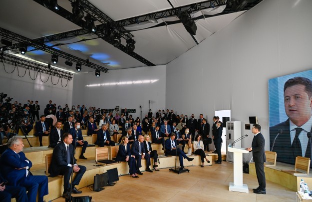 President at YES Brainstorming: we must put a stop to wars among humans before wars do away with humanity