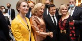 У межах робочого візиту до Сполучених Штатів Америки Президент України Володимир Зеленський зустрівся з українською громадою у Нью-Йорку та вручив державні нагороди, 21 вересня 2021 року. 
