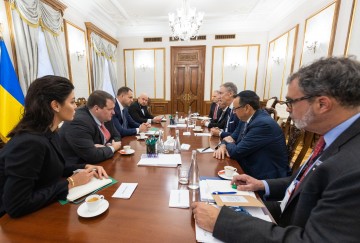 Андрій Єрмак обговорив з представниками Національної коаліції на підтримку євроазіатського єврейства вшанування 80-х роковин трагедії у Бабиному Яру