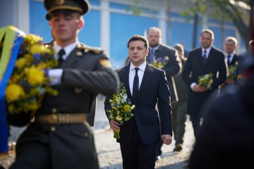 Участь Президента у заходах з нагоди Дня захисників і захисниць України на Михайлівській площі в Києві