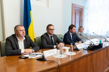 Учасники робочої зустрічі в Офісі Президента відзначили поступ у судовій реформі, але потрібен подальший рух для оновлення ВККСУ і ВРП