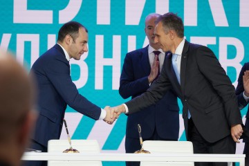 In the presence of Volodymyr Zelenskyy, Ukraine and Airbus signed a memorandum of cooperation