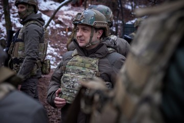 On the Day of the Armed Forces of Ukraine, the Head of State visited the frontline positions of the Ukrainian military in Donbas
