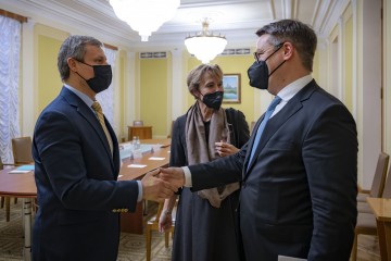 Roman Mashovets discusses ways to improve security situation in eastern Ukraine and near it with German Foreign Minister