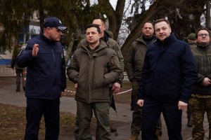 На Херсонщині Президент Володимир Зеленський спостерігав за проведенням тактико-спеціальних навчань сил і засобів, що входять до системи Міністерства внутрішніх справ, 12 лютого 2022 року.
