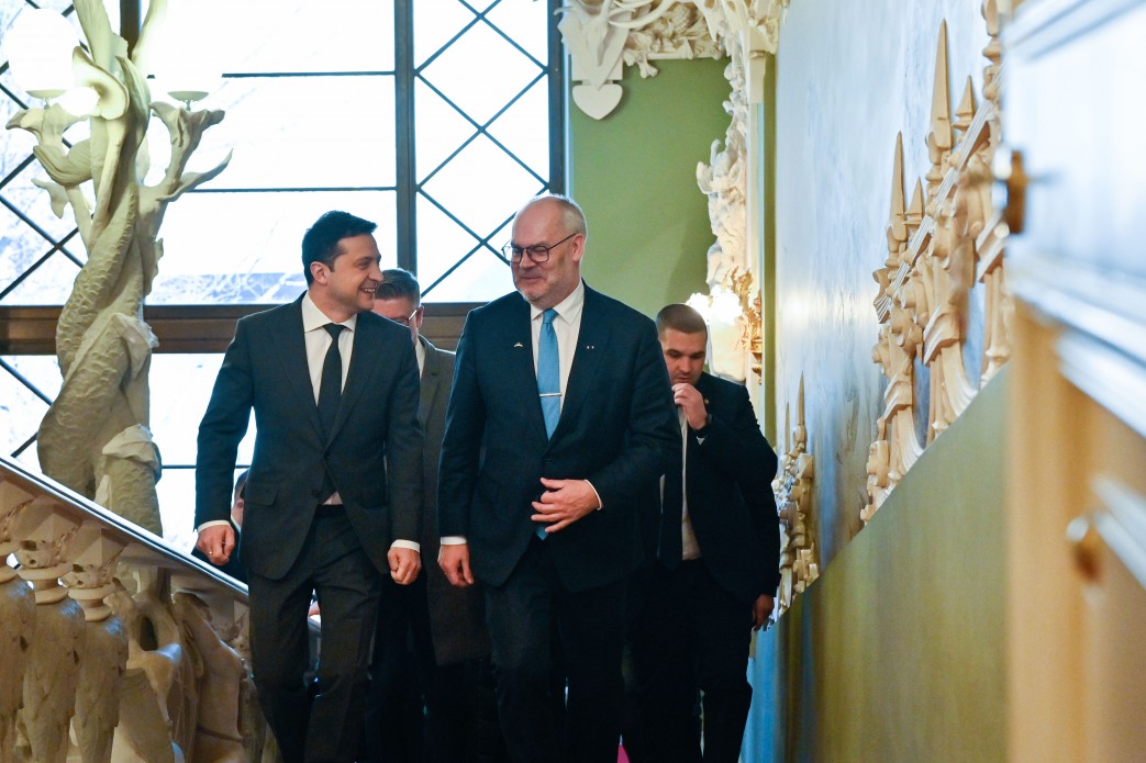 Президент України Володимир Зеленський зустрівся з Президентом Естонської Республіки Аларом Карісом, який прибув до нашої країни з робочим візитом, 22 лютого 2022 року. 