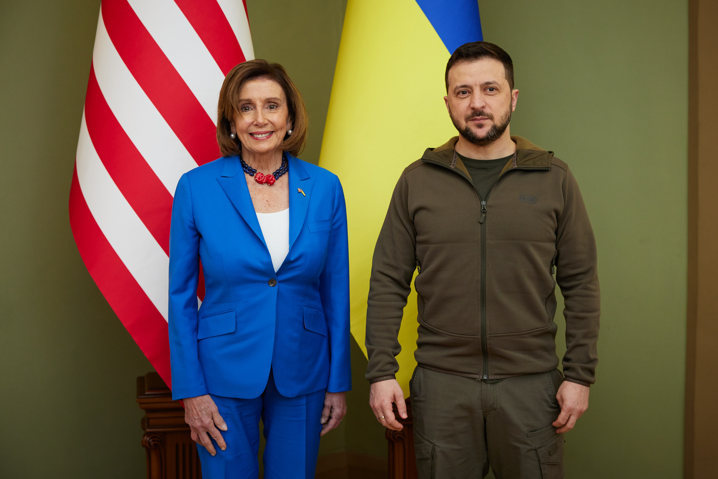 Зеленский В Костюме Женщины