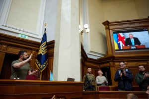 Президент України Володимир Зеленський виступив у Верховній Раді та подякував за підтримку нашої держави Прем'єр-міністру Великої Британії Борису Джонсону, який також звернувся до українського парламенту, 3 травня 2022 року.